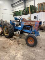 Ford/Nholland 8600, Tractor